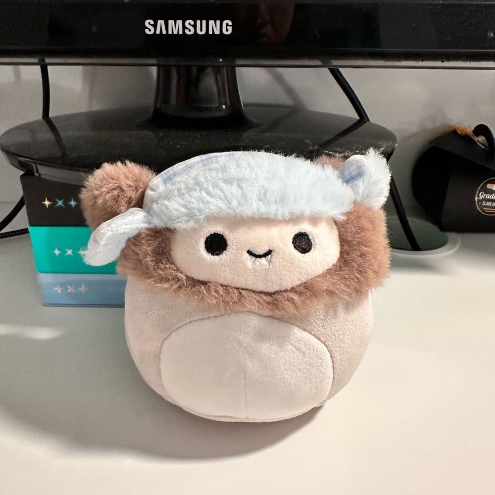 5” yeti squishmallow